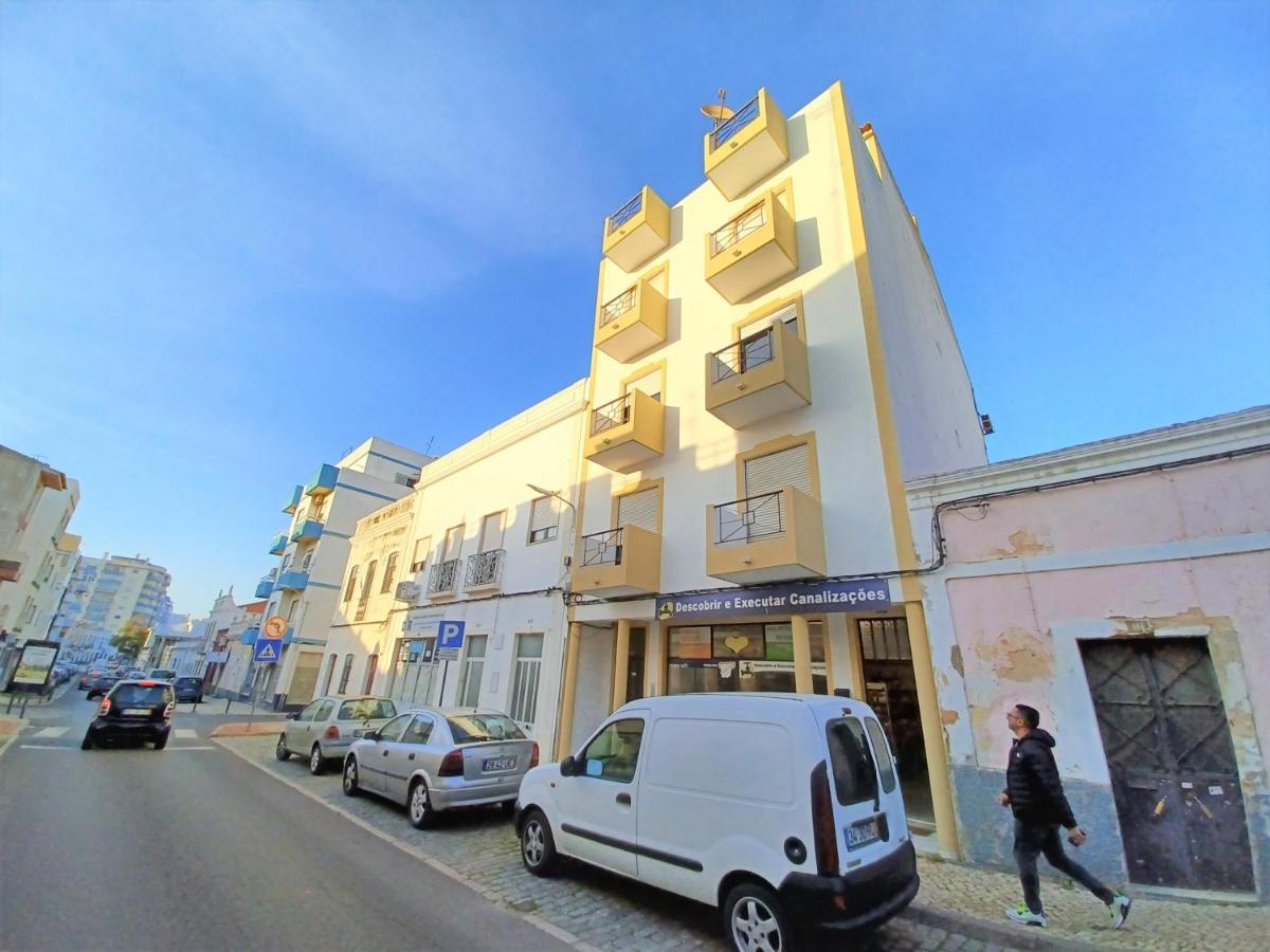 Sun Waves Beach Apartment Portimão Dış mekan fotoğraf