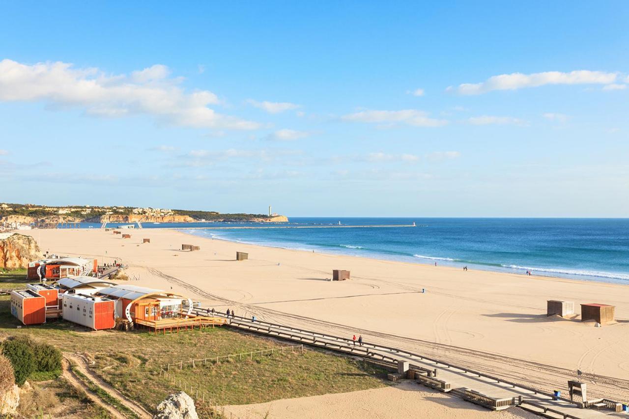 Sun Waves Beach Apartment Portimão Dış mekan fotoğraf