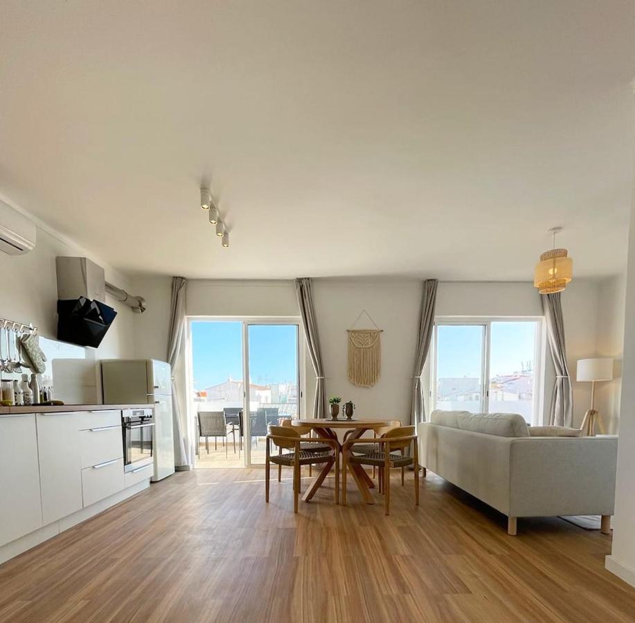 Sun Waves Beach Apartment Portimão Dış mekan fotoğraf