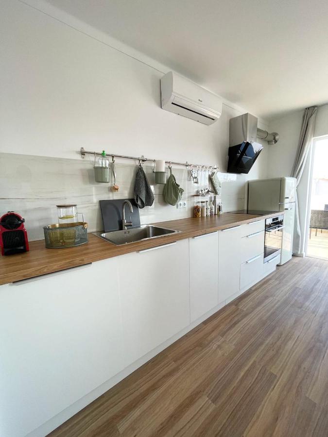 Sun Waves Beach Apartment Portimão Dış mekan fotoğraf