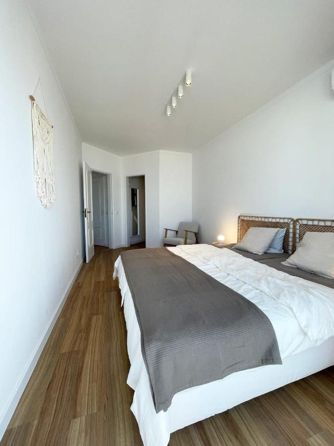 Sun Waves Beach Apartment Portimão Dış mekan fotoğraf